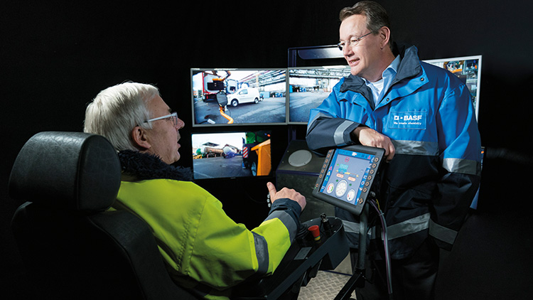 Michael Heinz, Vorstandsmitglied der BASF SE (Foto)