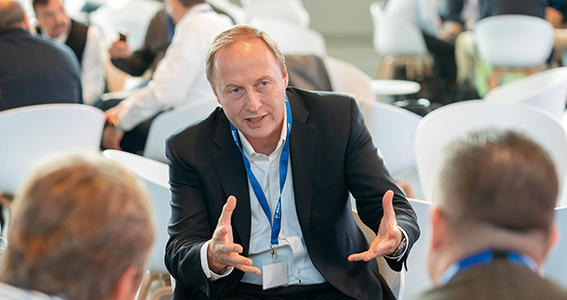 Wayne T. Smith, Member of the Board of Executive Directors of BASF SE (Photo)