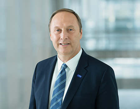 Wayne T. Smith, Vorstandsmitglied der BASF SE (Foto)