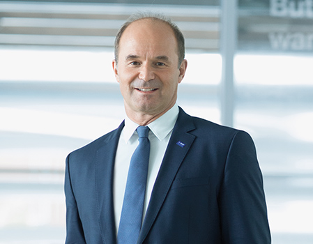 Dr. Martin Brudermüller, Chairman of the Board of Executive Directors of BASF SE (Photo)