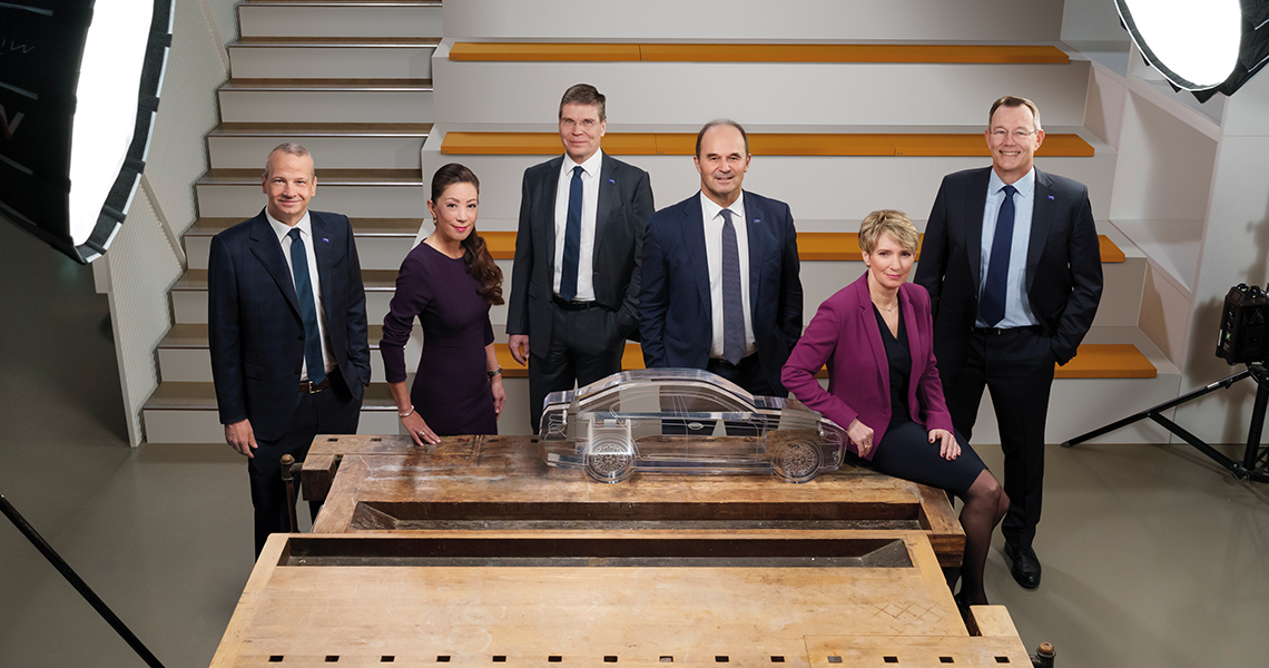 Dr. Markus Kamieth, Saori Dubourg, Dr. Hans-Ulrich Engel (Stellvertretender Vorsitzender des Vorstands), Dr. Martin Brudermüller (Vorsitzender des Vorstands), Dr. Melanie Maas-Brunner, Michael Heinz (Foto)